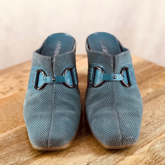 Aerosoles Blue Suede Mule - Picture 1 of 6